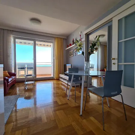 Lucky Pearl Apartman